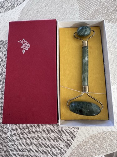 Boxed jade roller for - for, face