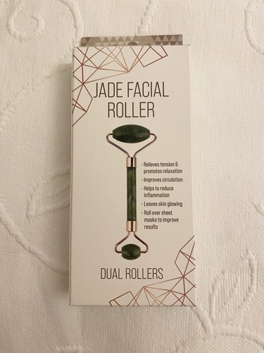 Jade face massage roller - jade,