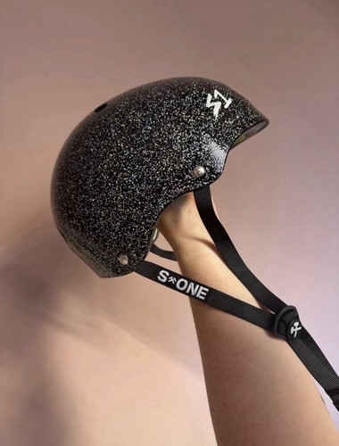 Lifer black gloss helmet - s1,