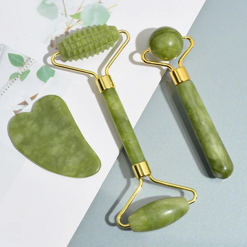 Natural jade roller face - natural,
